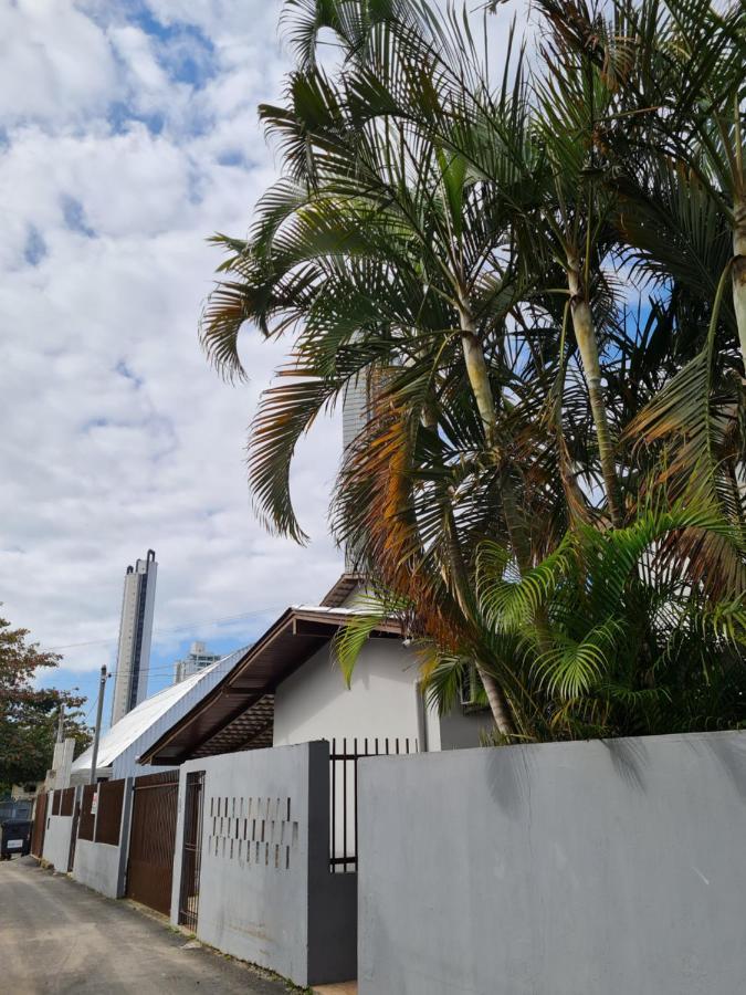 Maika'I Pousada Balneário Camboriú Exterior foto